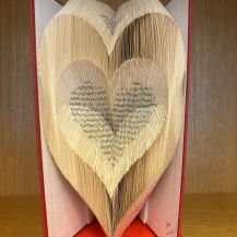 livre en forme de coeur
